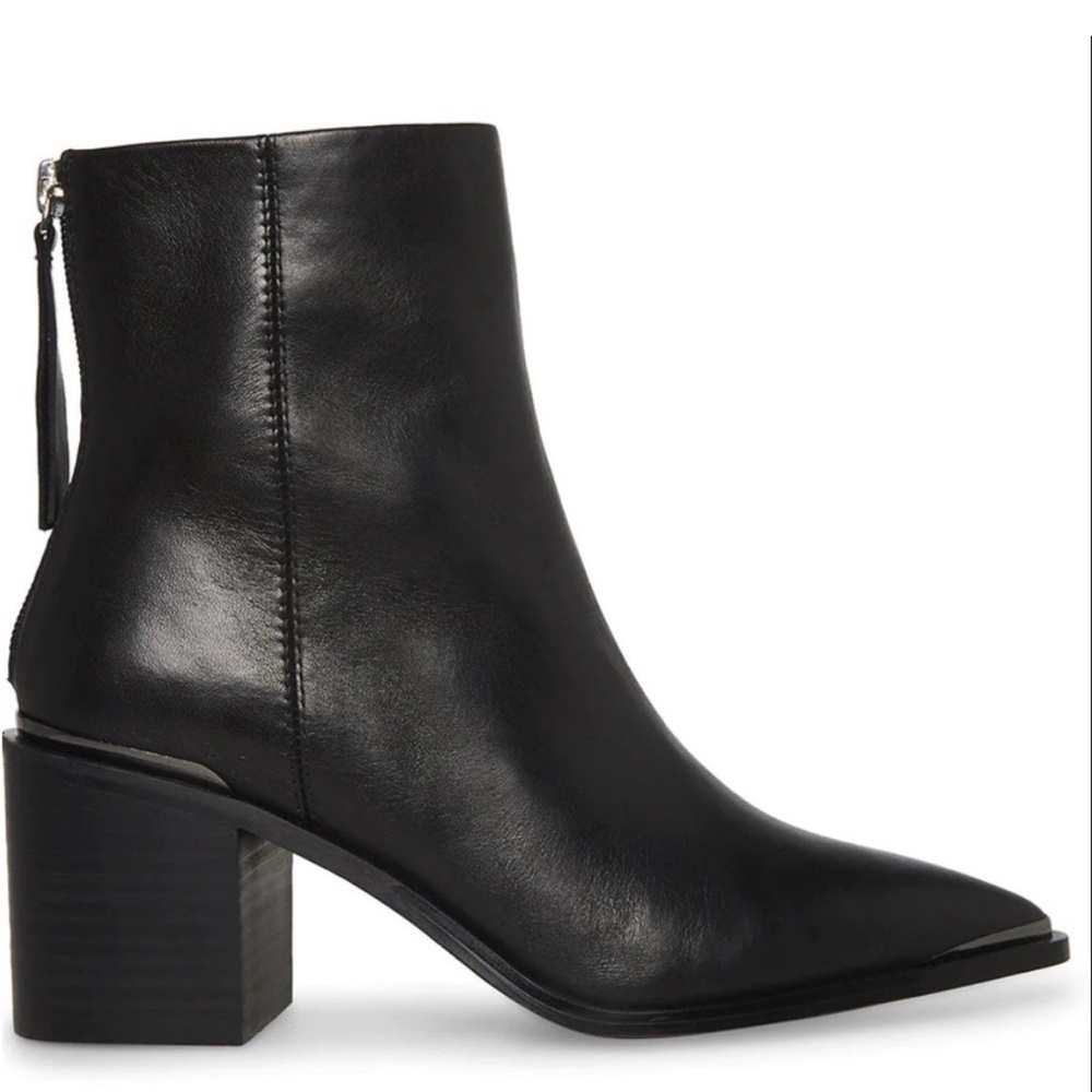 Steve Madden Black Amber Boots